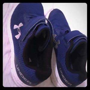 COPY - Size 1.5 youth boy... Under Armor Shoes